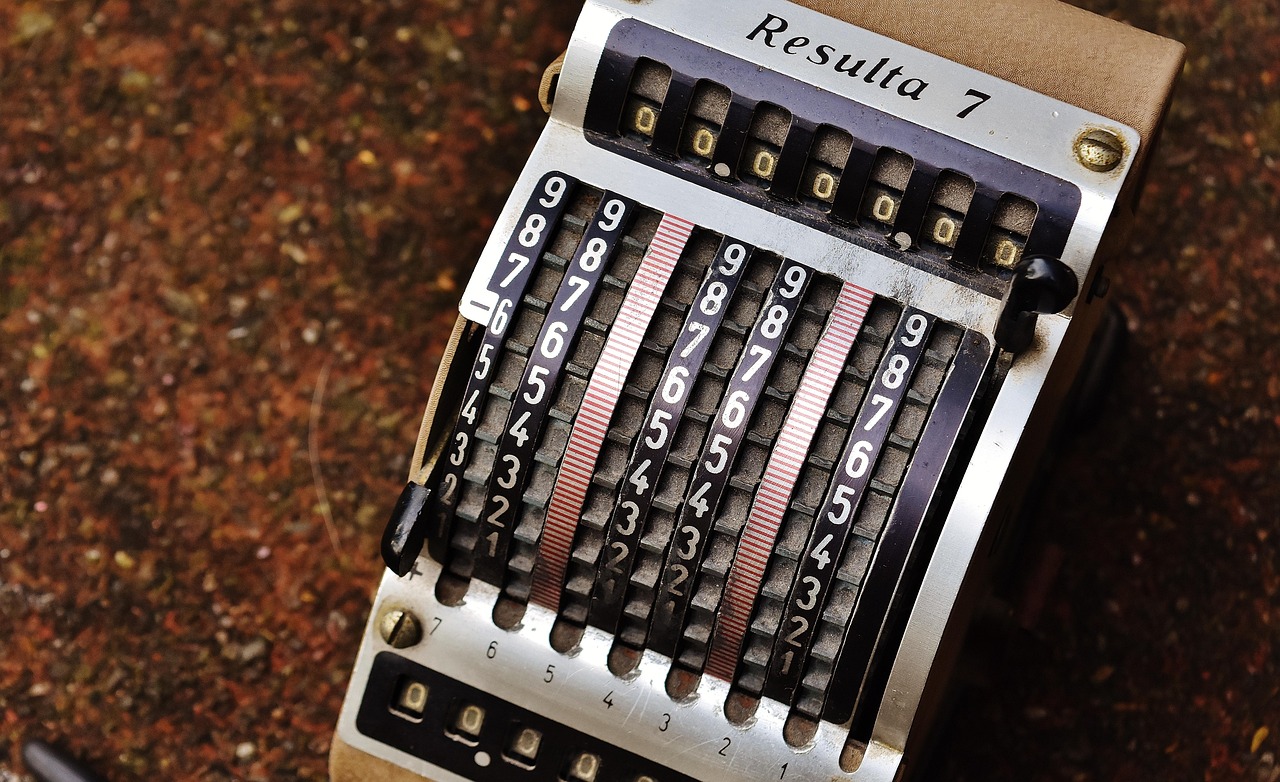 result 7, old calculating machine, antique